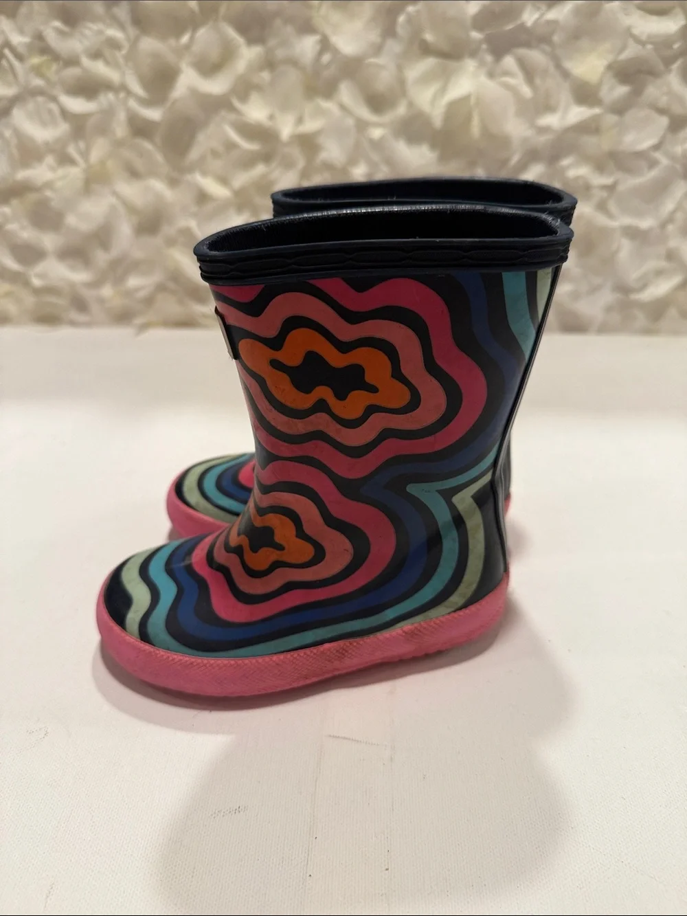 Hunter Kids Multi-Color Wavy Pattern Rain Boots with Pink Trim